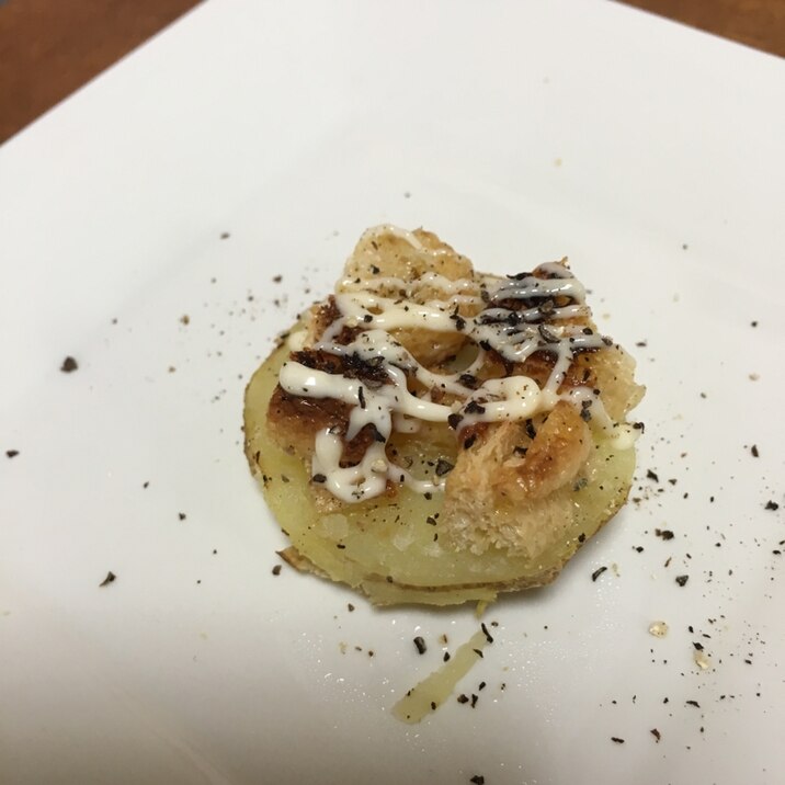 揚げマヨじゃがピザ